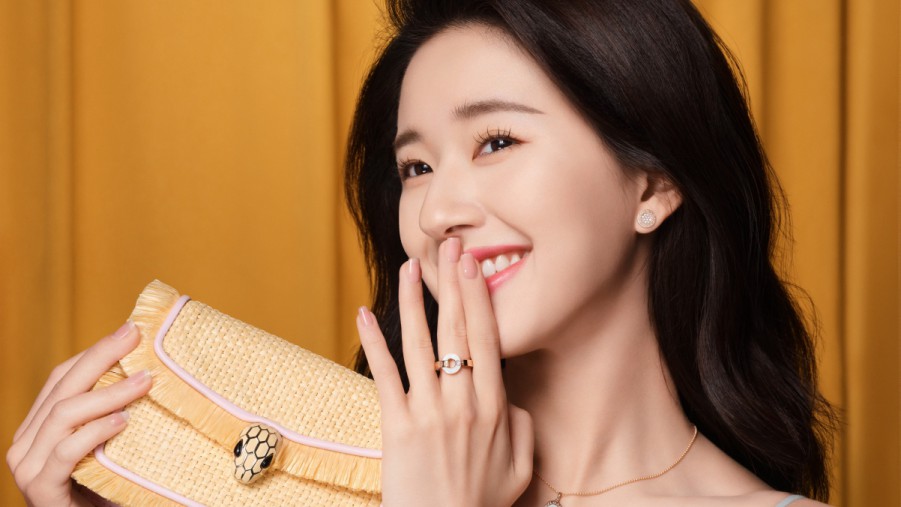 著名主持人敬一丹去世！女儿发布讣告